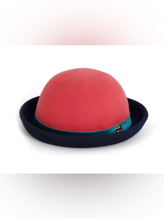 Liebe Girls Hat With Original Branded Presentation Hat Box Both Brand New
